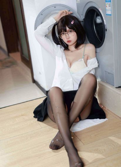 双胞胎男主共享一女主的背景故事_剧情片免费全集观看