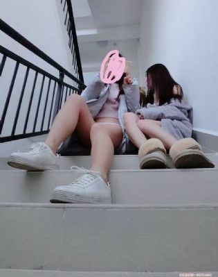 鲤鱼乡边走边做太深了bl_电影免费观看