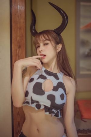 亚洲人BigbLAcKon娇小_国产剧动漫在线观看